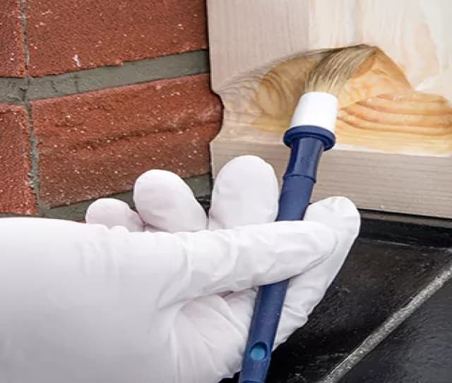 Laat je houtrot repareren door een vakman